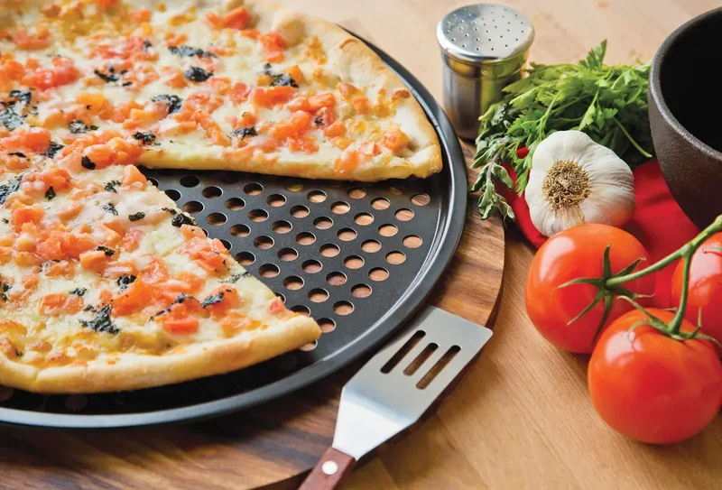 Pizzablech gelocht antihaftbeschichtet d. 35,6cm bis 260 C