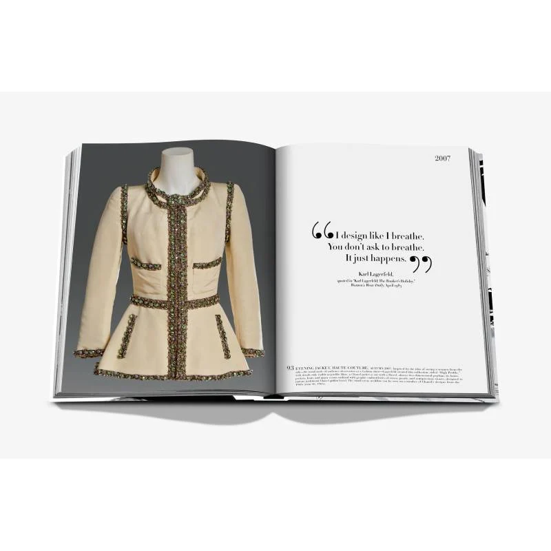 Assouline Libro The Classics Collection Chanel: The Legend Of An Icon