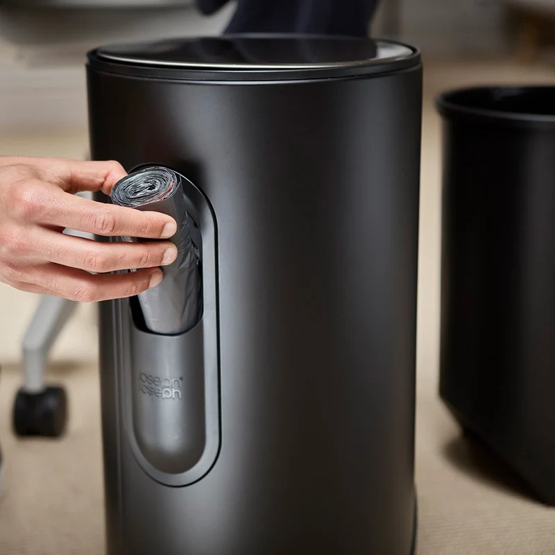 Joseph Joseph Cestino a Pedale Nero Opaco Easy-push 10 lt