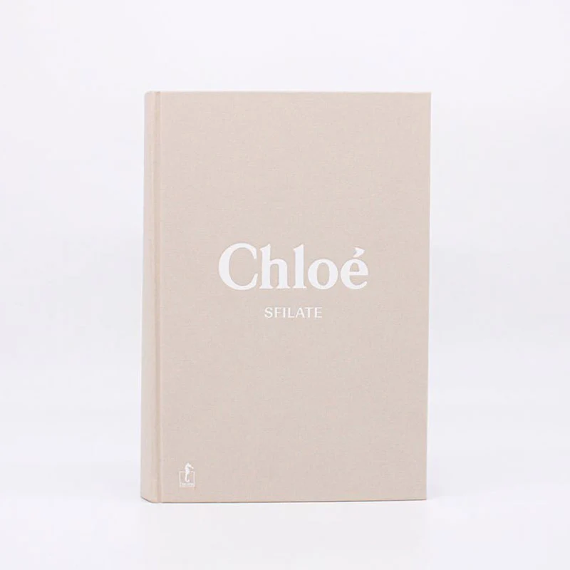 Ippocampo Edizioni Libro Chloé Sfilate