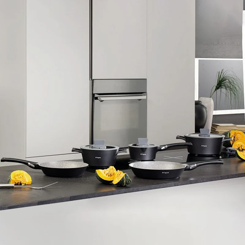 Tognana Batteria di Pentole 8 pezzi Ambiziosa