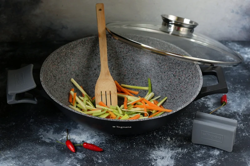 Tognana Wok 32cm Con Coperchio Aroma + Presine Ambiziosa