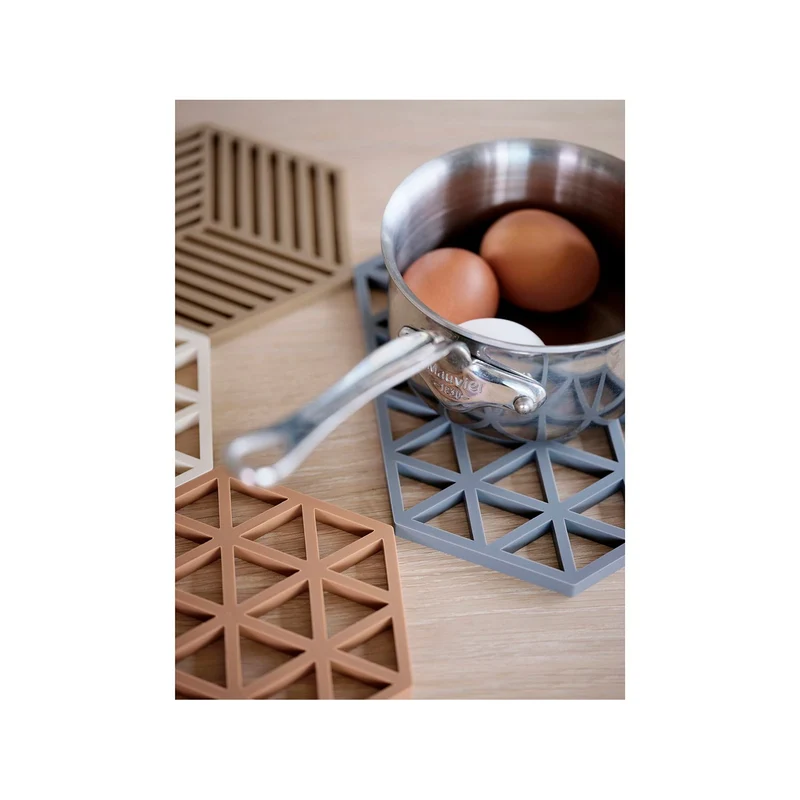 Zone Denmark Untersetzer Triangles Cool Grey L24