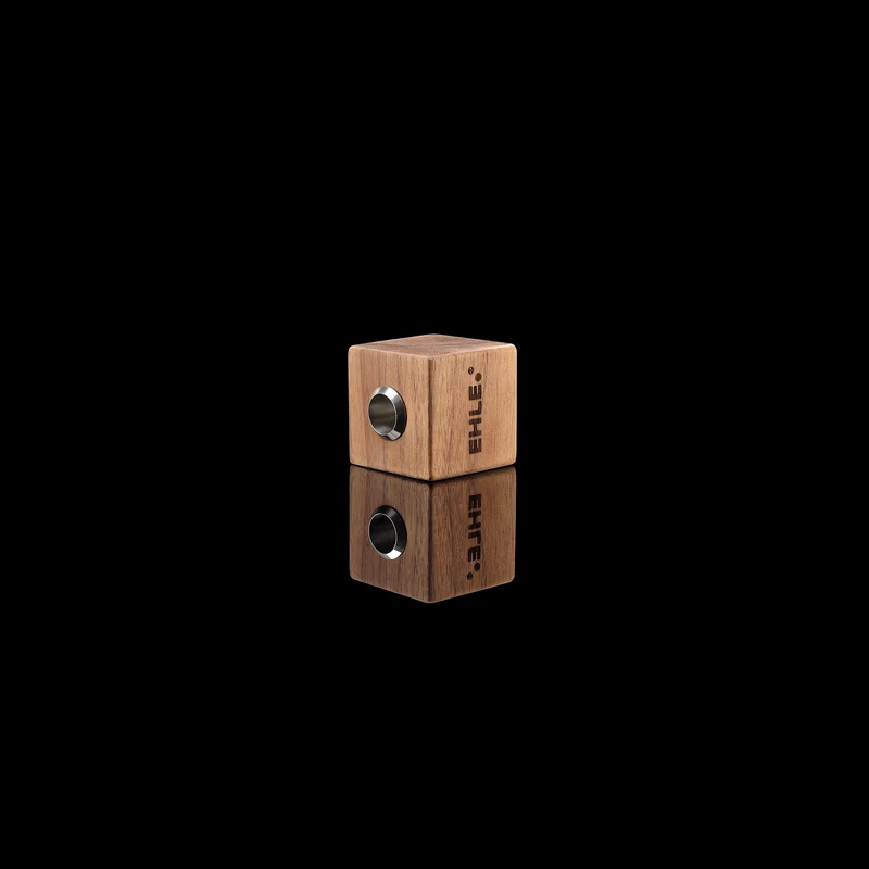 Köpfchenständer aus Holz