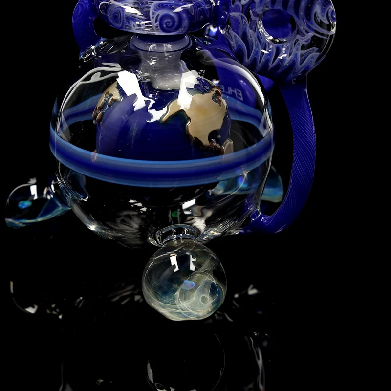 Best of 2024: Dezemberr Modell - ,,One World"
