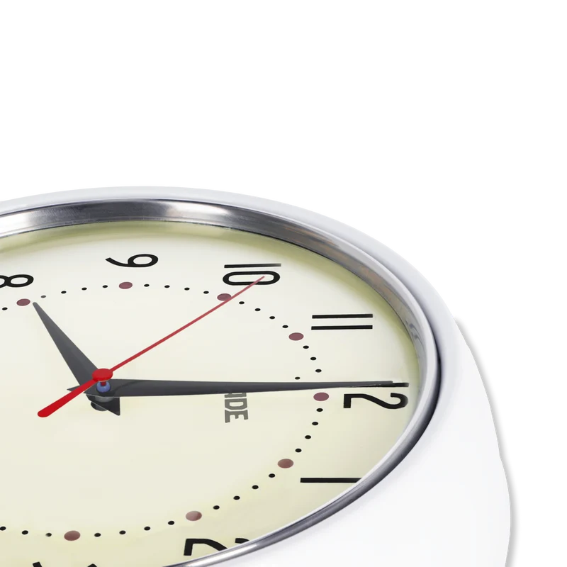 Analoge Wanduhr