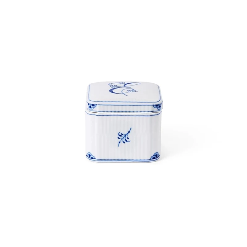 Royal Copenhagen Alphabet Bonbonniere 13cl E