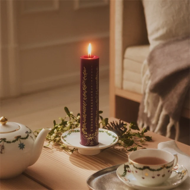 Royal Copenhagen Star Fluted Adventskerze, Rot, 25 cm