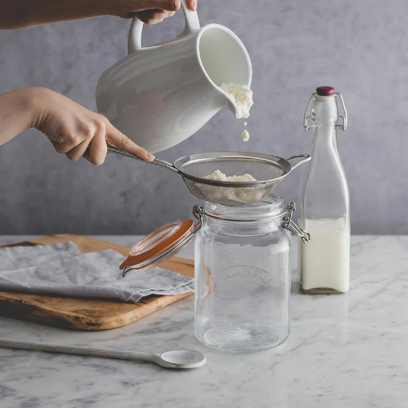 KILNER Quadratisches Bügelverschluss Glas, 1,5 Liter